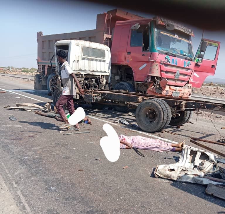 Labo Qof Ayaa Ku Dhintay, Afar Kalena waa Ku Dhaawacmeen Shil baabuur oo ka dhacay Jabuuti.