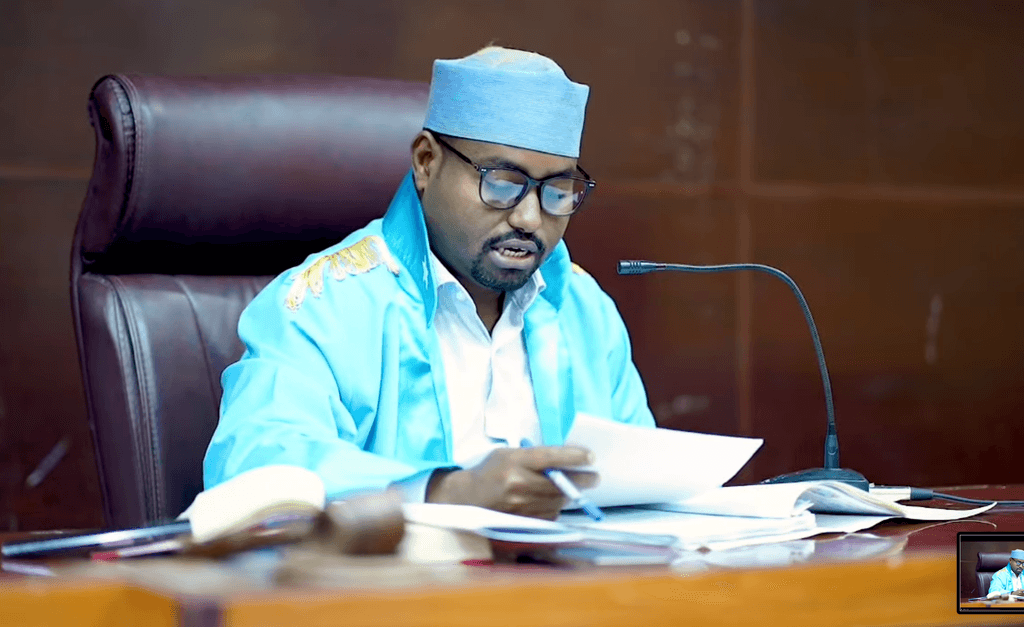 Maxkamadda Banaadir oo xabsi lix sano ah ku xukuntay haweeney lagu helay maalgelin Argagixiso 