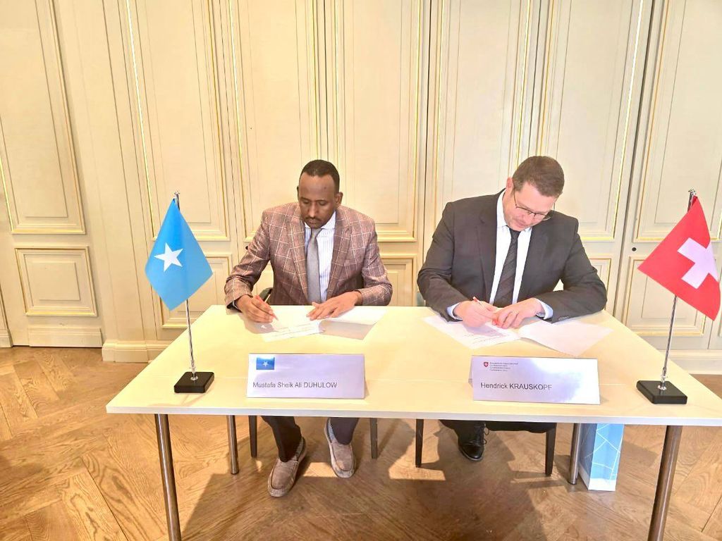 Soomaaliya iyo Switzerland oo saxiixday heshiis lagu xoojinayo socdaalka