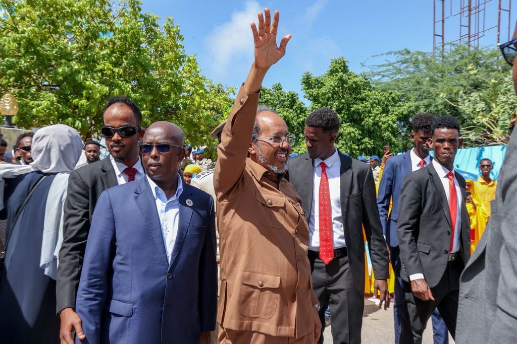 Xildhibaano eedeyn culus u jeediyay Madaxweynaha Soomaaliya