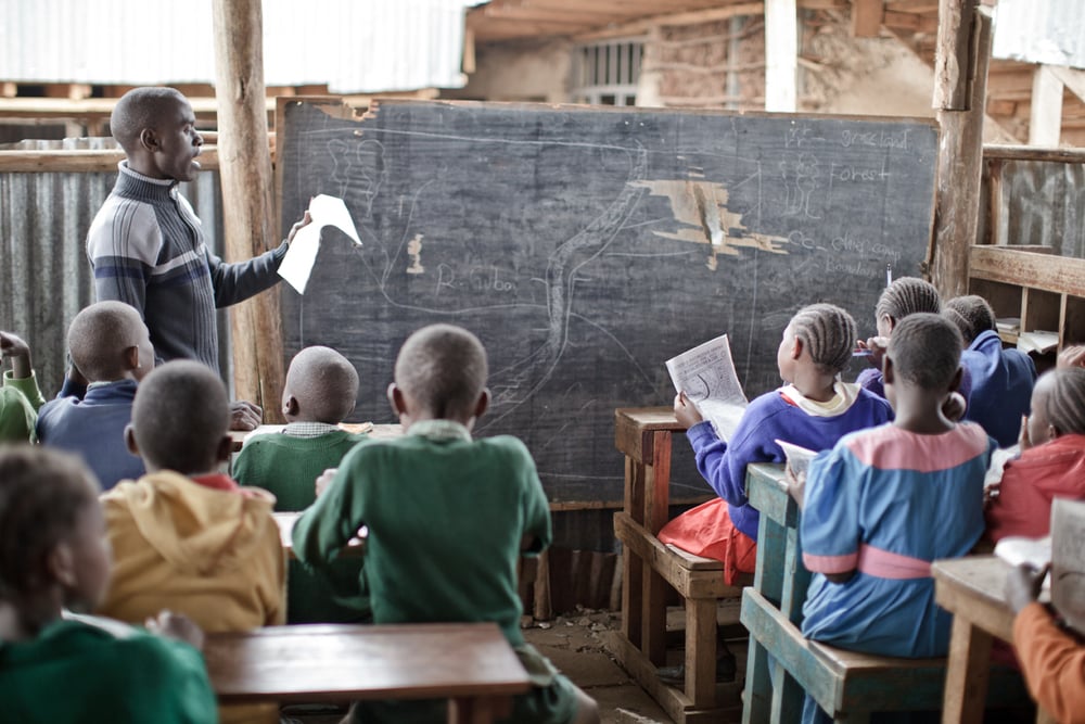 Video: Qaar ka mid ah carruurta Kenya oo la' dugsiyo ay wax ku bartaaan