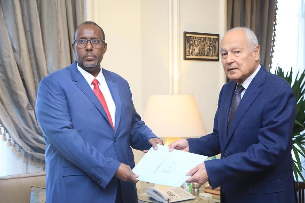 Wakiilka Soomaaliya ee Jaamacadda Carabta oo howl billaabay