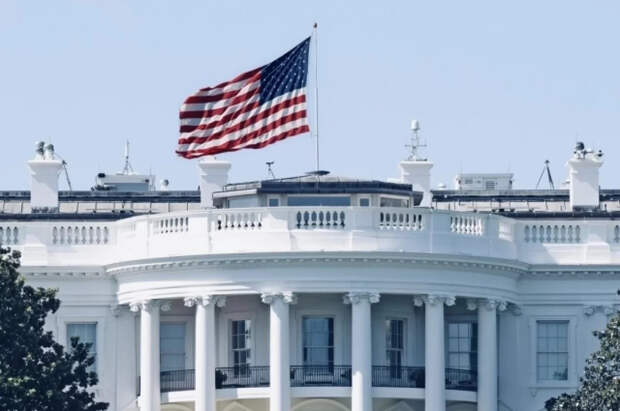 Trump oo u yeeray safiirrada ka jooga dalal ay Soomaaliya ka mid tahay 