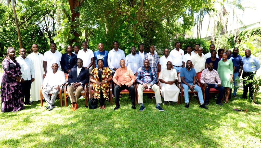 Walaac laga muujiyay saamaynta kororka tirada qaxootiga ee Dhadhaab