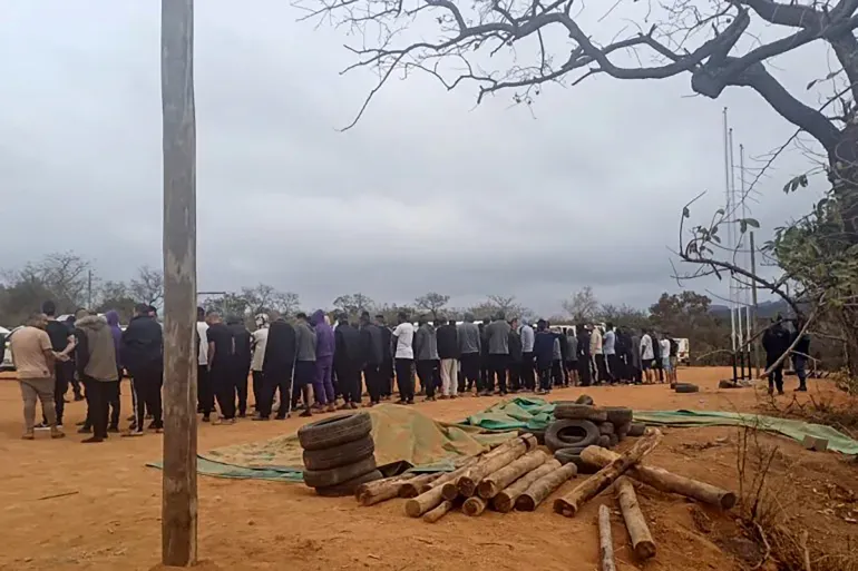 Ku dhawaad 100 Liibiyaan ah oo laga tarxiilay Koonfur Africa