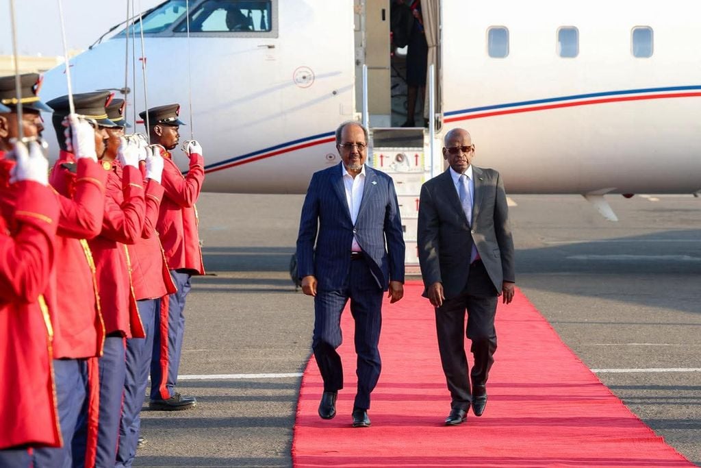 Madaxweyne Xasan Sheekh oo ka qeyb galaya caleemo-saarka Geelle