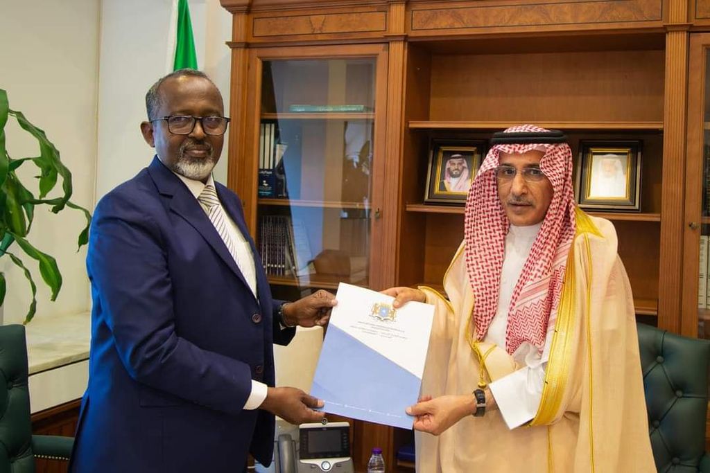 Wasaaradda dibadda Sacuudiga oo qaladay magaca ergayga Xasan Sheekh