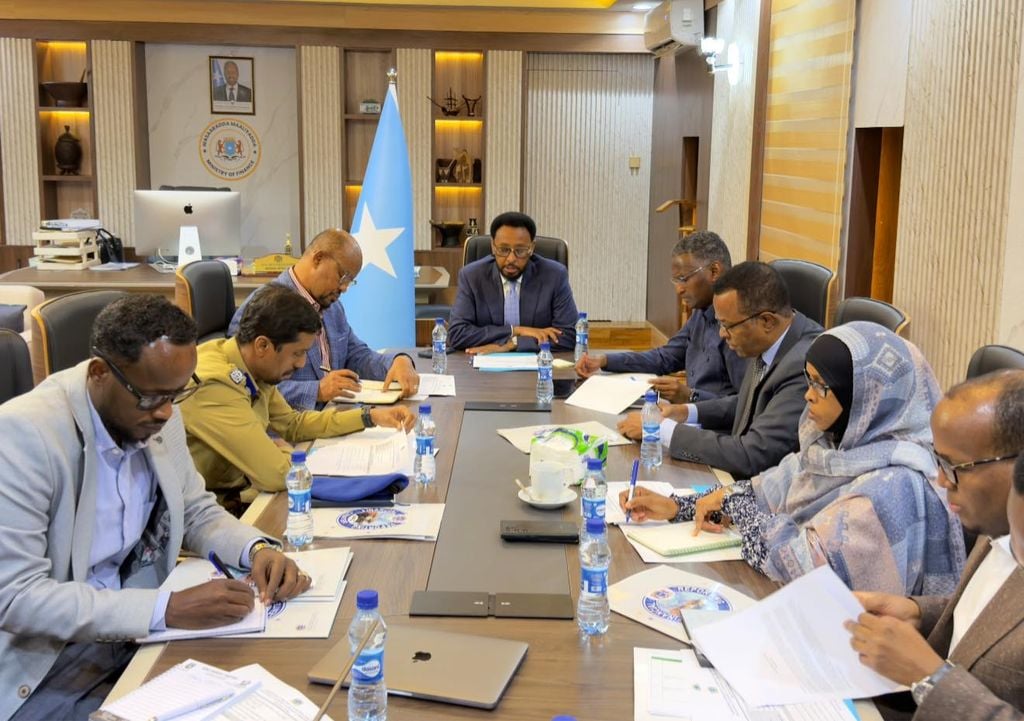 Soomaaliya oo cunaqabateyn cusub ku soo rogtay maalgeliyeyaasha argagixisada