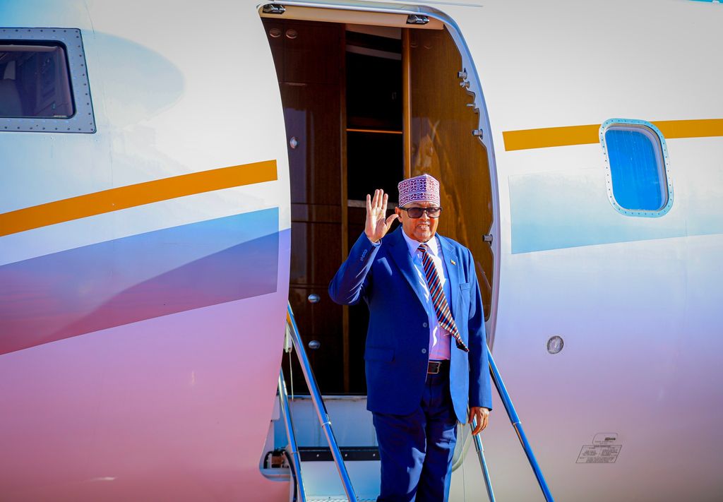 Maxaa isku xiray wadahadalka Xasan iyo amiirka qadar iyo safarka Cirro?