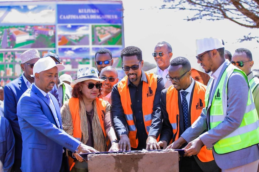 Magaalada Dhagaxbuur oo yeelaneysa kulliyad caafimaad