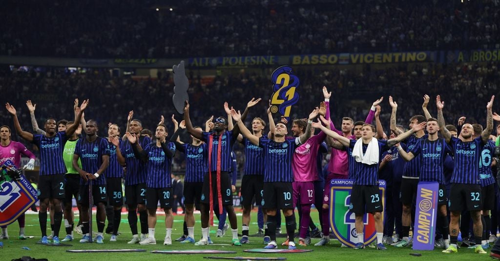 Inter oo hanatay horyaalka Talyaaniga markii 21-aad