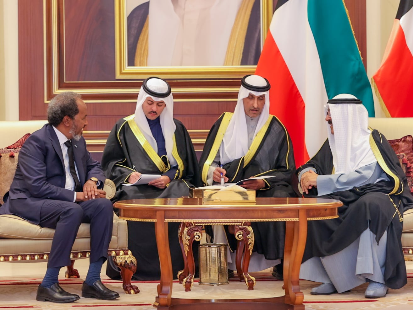 Xasan Sheekh oo ka qeyb galay tacsida Amiirkii Kuwait