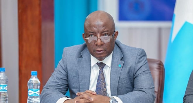 Soomaaliya xiriirka ma u jari doontaa Imaaraadka?