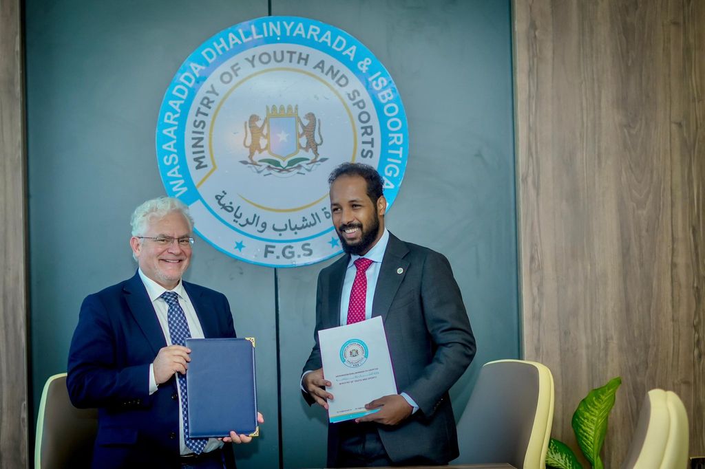 Soomaaliya iyo UNDP oo kala saxiixday heshiis lagu horumarinayo dhallinyarada