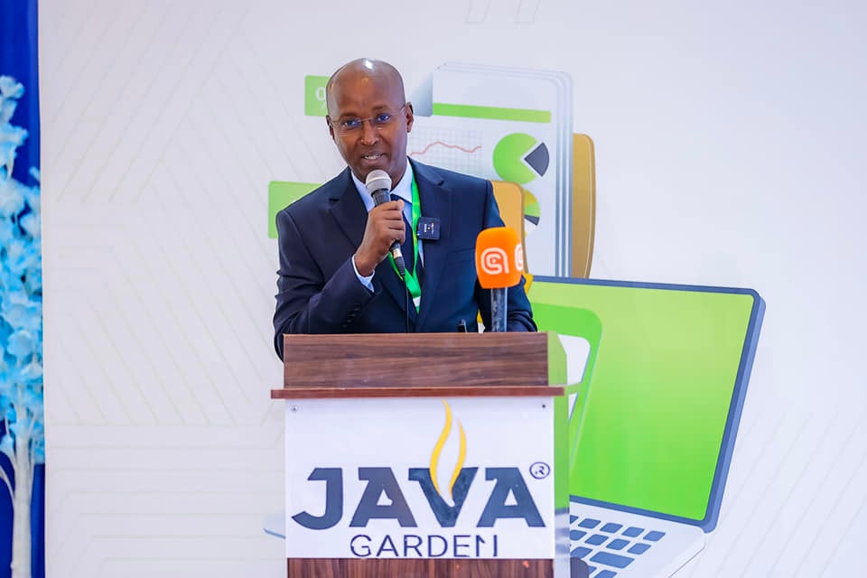 Dr. Maxamed Geedi oo loo magacaabay agaasimaha maamulka Premier Bank