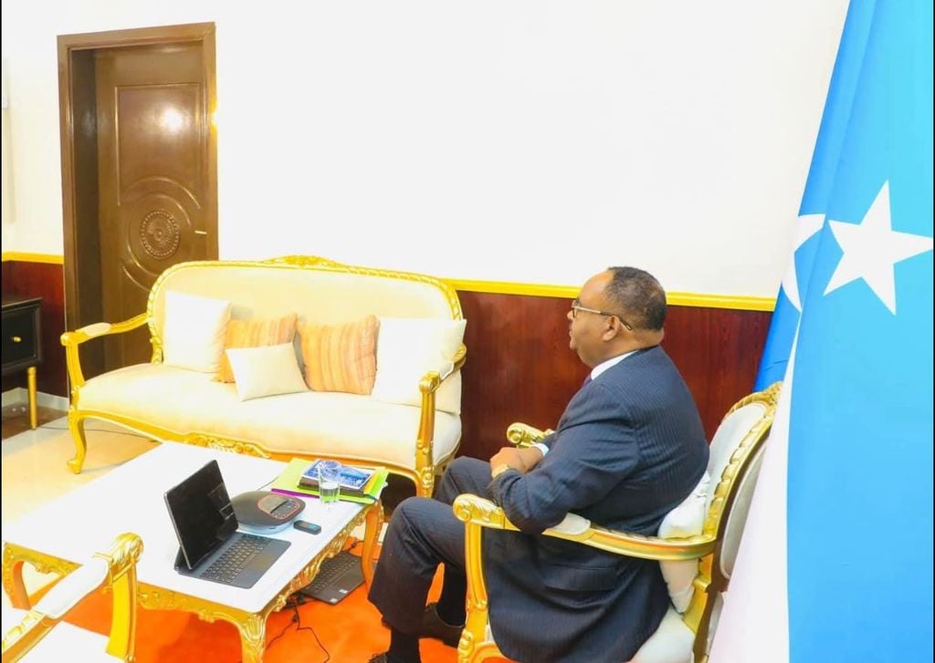 Deni oo soo jeediyey Shir Qaran iyadoo ay baaqatay madashii 15 Juun