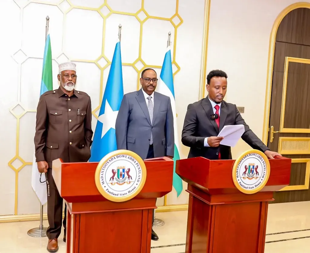 Jubaland iyo Puntland oo QM uga dacwoonaya Dowladda Soomaaliya