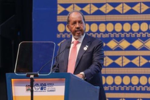 M/W Xasan oo Nairobi uga qeyb galay shirka madaxda Afrika iyo Bangiga Adduunka