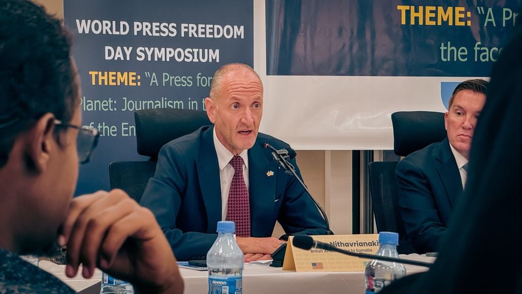 Safiirka UK : Warbaahinta xorta ah waxey qayb ka tahay dhismaha dowladnimada