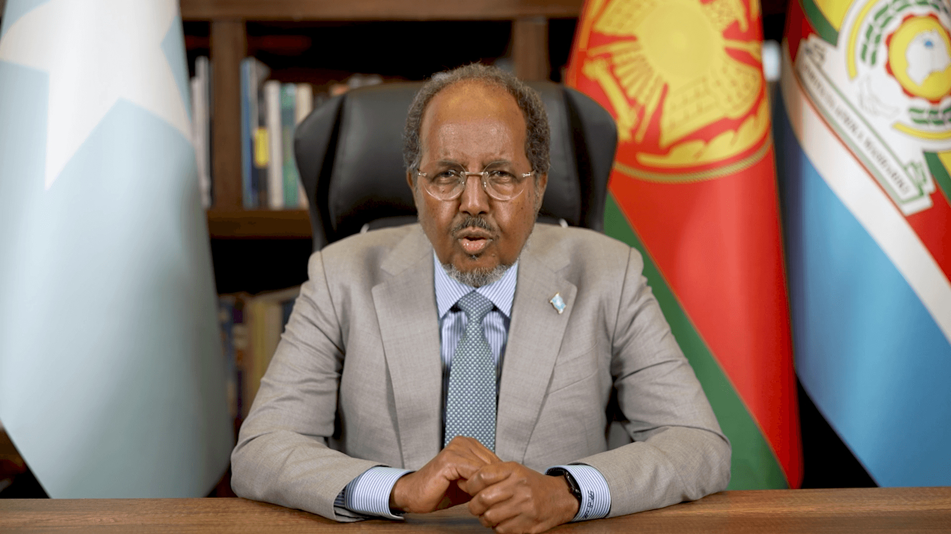 Madaxweyne Xasan oo martiqaad rasmi ah u fidiyay siyaasiyiinta: “Albaabka wada-hadalku wuu furan yahay”