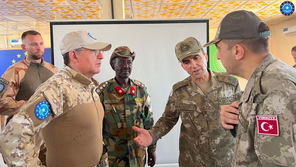 Ciidamo Turki ah oo markii ugu horeysay si toos ah uga qeyb qaatay dagaal ka dhan ah AS