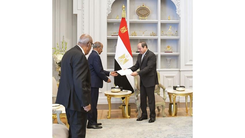 Masar iyo Eritrea oo kawada hadlay xaaladda  Geeska  Afrika