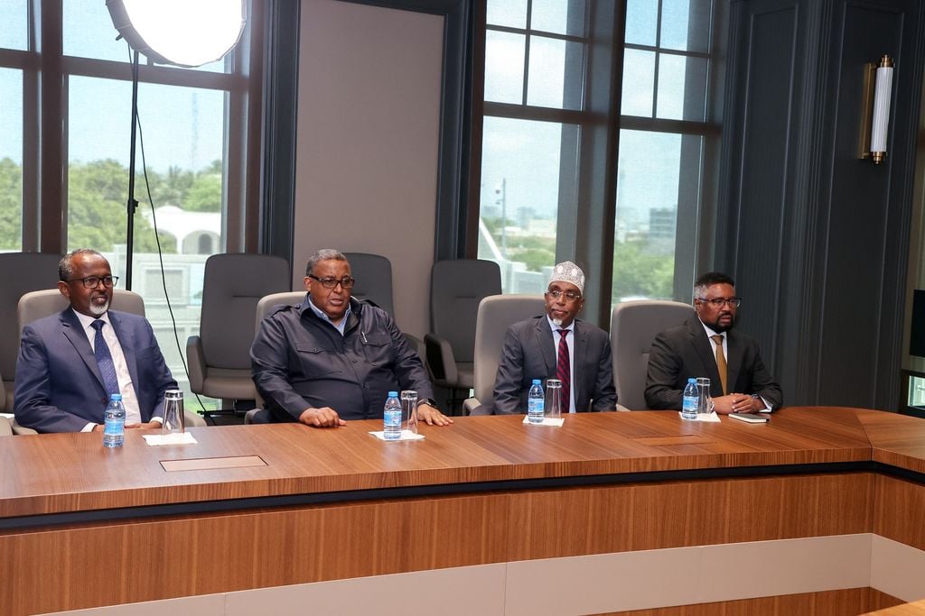 Mucaaradka garabka la heshiiyay Dowladda oo soo dhoweeyay ansixinta Dastuurka