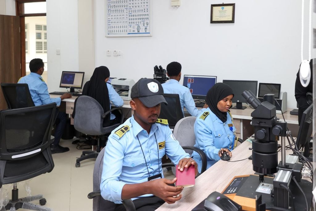 Hay’adda Socdaalka oo Joojisay Bixinta Fiisooyinka Mudada Dheer ee Gobollada