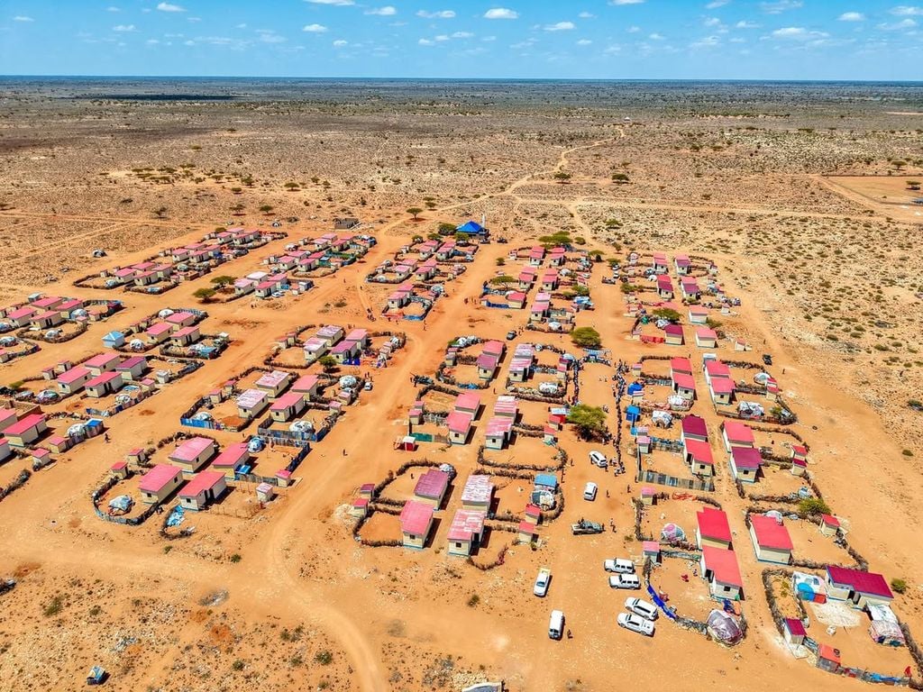 Galmudug oo Daahfurtay Guryo Cusub oo Barakacayaal Loo Dhisay.