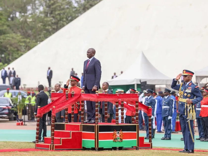 Ruto: Kenya looma soo qaadan doono fiiso laga bilaabo Janaayo 2024