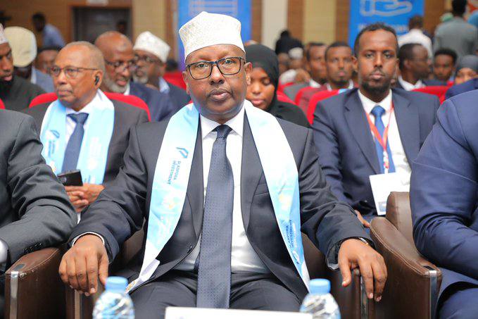 Fiqi oo ku booriyay Qurbo-joogta in ay kobciyaan dhaqaalaha dalka