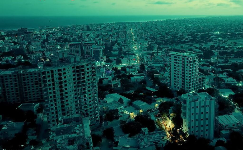 Maxaad ka Ogtahay Nidaamka Degmooyinka A iyo B ee Muqdisho — Iyo Sida uu u Saamaynayo Doorashooyinka?