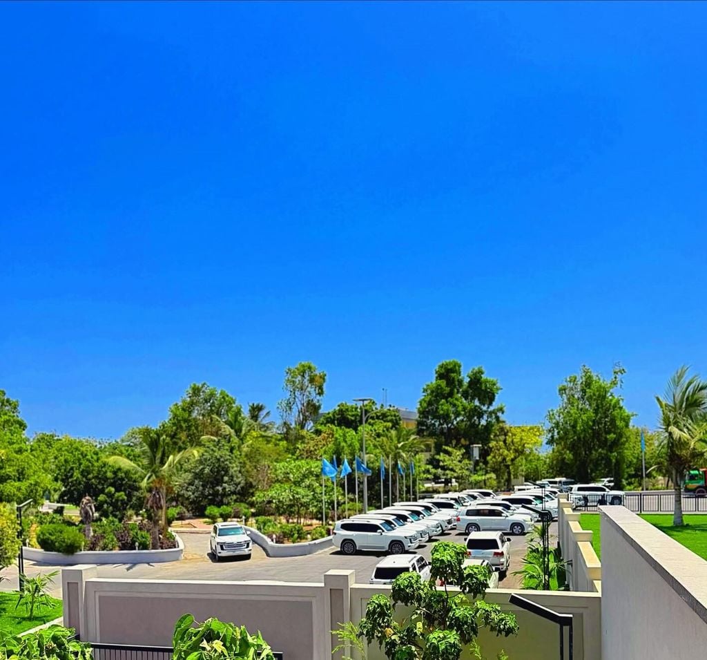 Mas'uuliyiinta dowladda oo lagu amray inay taargo u yeelaan gaadiidkooda