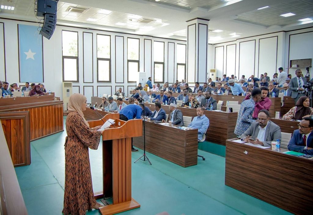Wasaaradda Qoyska oo Golaha Shacabka u gudbisay Hindise-Sharciyeedka Reebidda Naafeynta Xubinta Taranka Gabdhaha