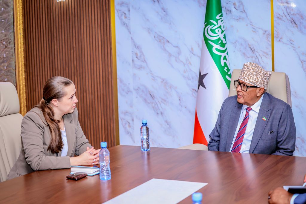 Madaxweyne Cirro oo la kulmay Danjire-ku-xigeenka Finland ee soomaaliya