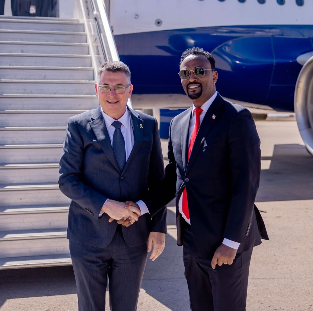 Wasiirka Arrimaha Dibadda Israa’iil oo booqasho ku tagay Hargeysa 