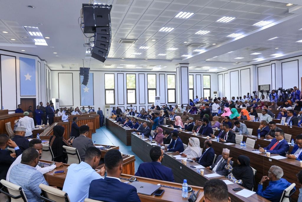 Muxuu xildhibaanka ku weyn karaa xilka xildhibaanimada?