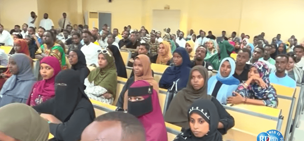 Barnaamijka Tababarrada Xirfadeed ee Jabuuti oo Wajahaya Caqabadda Shaqo Helidda