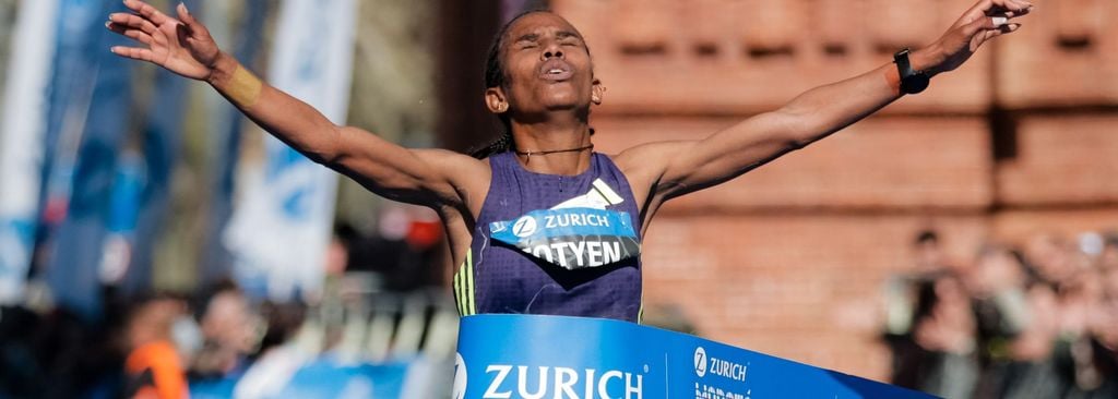 Fotyen Tesfay oo wacdaro ka dhigtay marathon-ka Barcelona