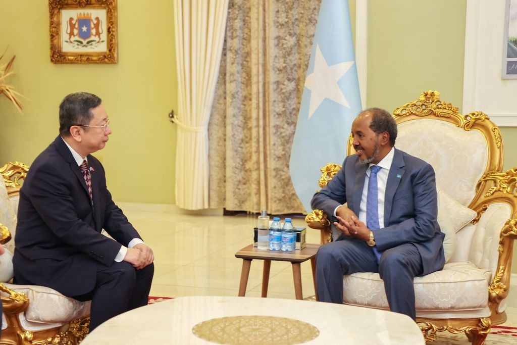 Maxaan ka naqaan danjiraha cusub ee Shiinaha?