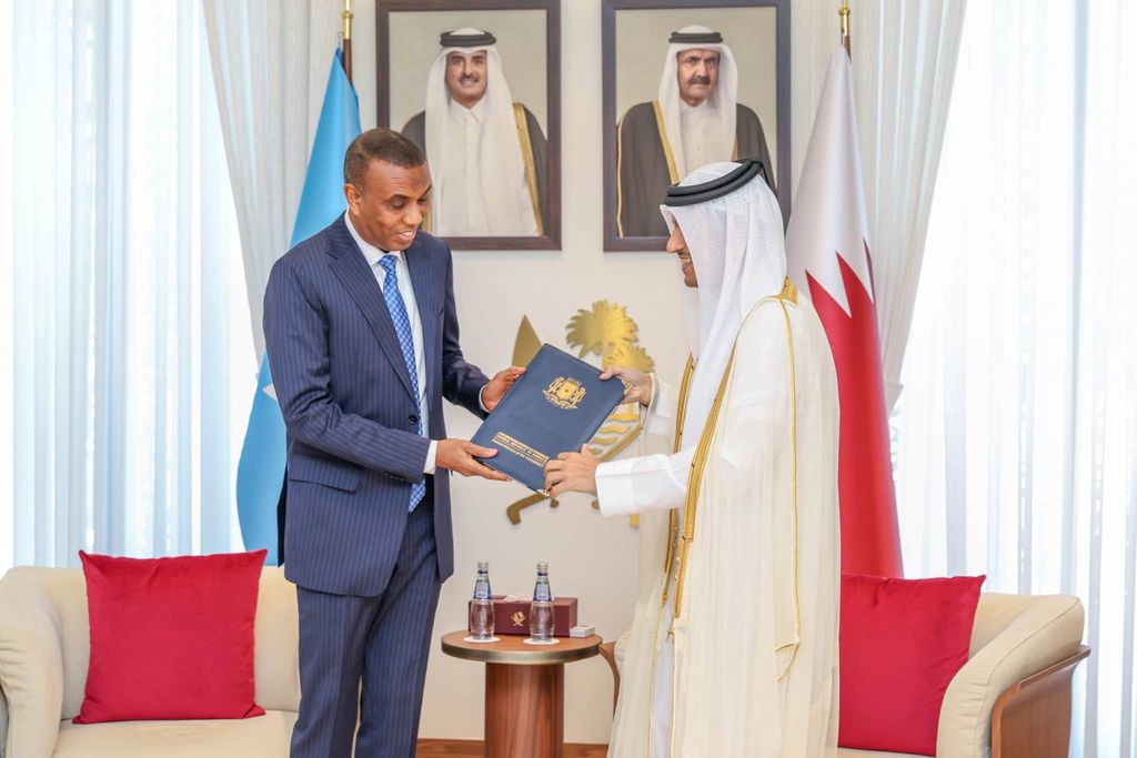 Ra’iisul Wasaare Xamsa iyo dhiggiisa Qatar oo ka wadahadlay amniga gobolka