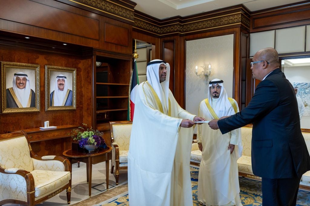 Danjiraha Soomaaliya ee Kuwait oo warqadaha aqoonisga laga gudoomay