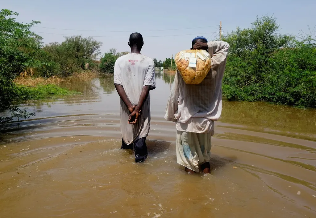 Suudaan oo la dhibtooneysa Kor u kaca Biyaha wabiga Niil roobab.