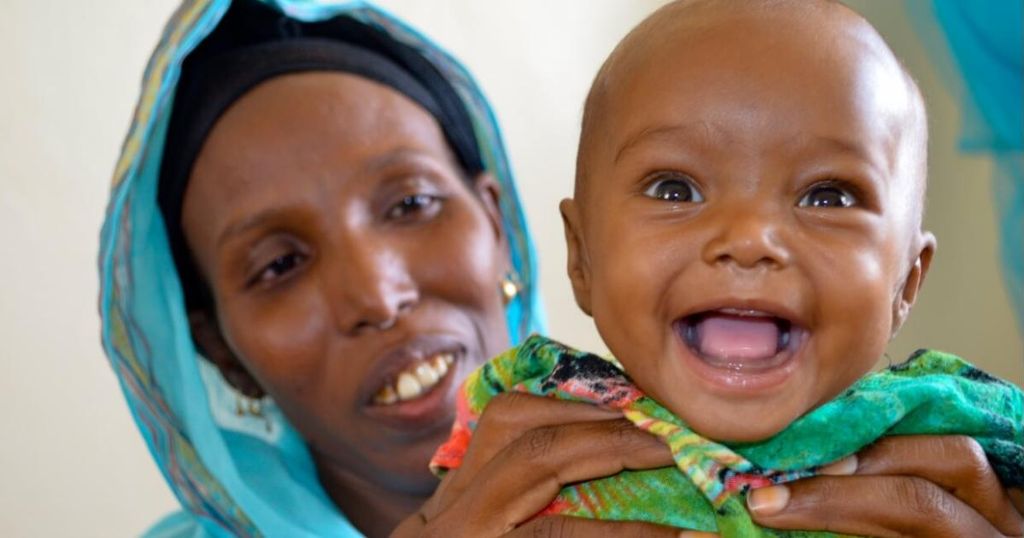 Dahabshiil iyo Save the Children oo iska kaashanaya horumarinta daryeelka carruurta Geeska Afrika