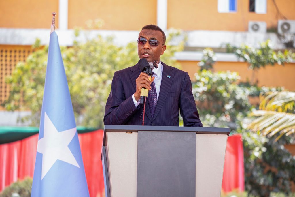 Ra’iisul Wasaare Xamse oo ku adkeeysanaya dhammeystirka Dastuurka 