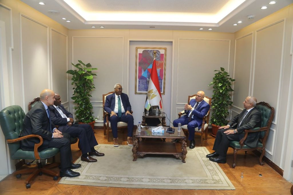 Jabuuti iyo Masar oo dib u eegay mashaariic dhanka gaadiidka, tamarta iyo saadka ah