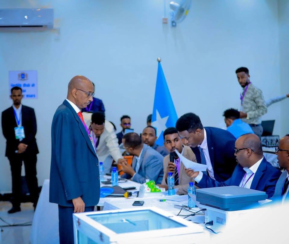 Xildhibaannada Woqooyi Bari oo maanta dooranaya Madaxweynaha maamulka