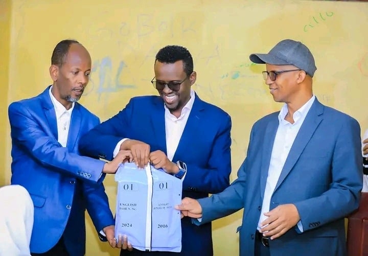 Imtixaanka fasalka 12-aad oo ka billowday deegaanada DDS