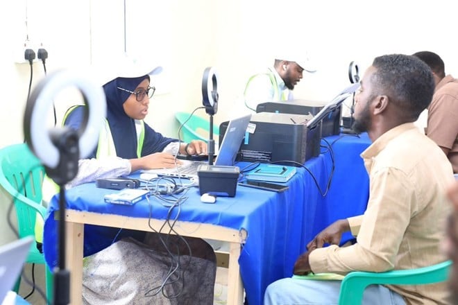 Guddiga Doorashooyinka ayaa dib u furey diiwaangelinta codbixiyayaasha Banaadir