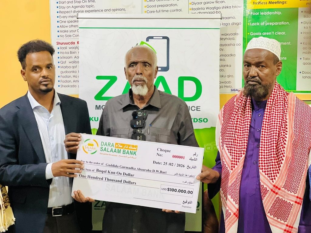 Telesom oo $100,000 ugu deeqday dadka abaartu saameysay ee Waqooyi Bari